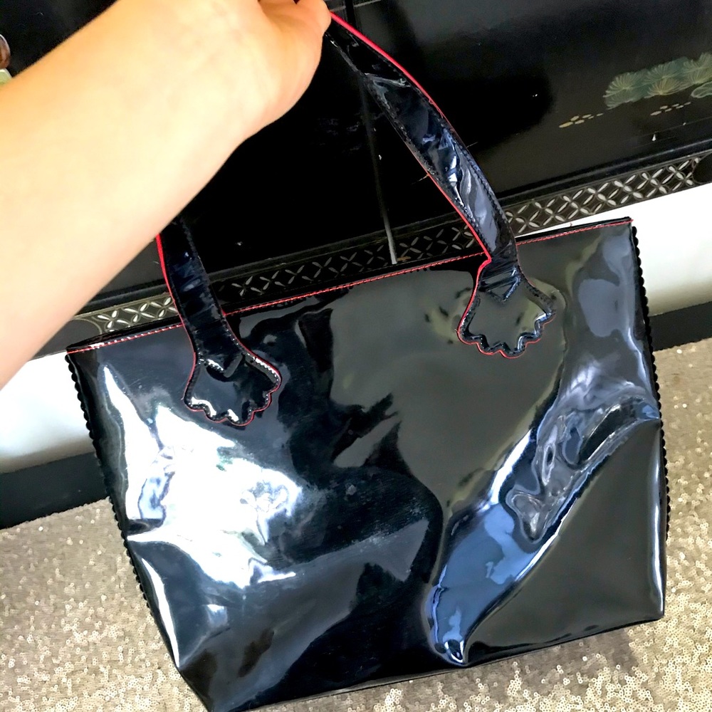 🖤pretty saks fifth avenue shoulder bag 🖤 - Picture 1 of 7
